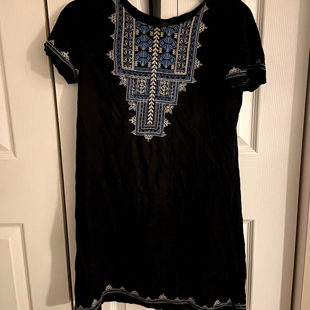 Navy Lucky Brand short sleeve mini dress with western style embroidery